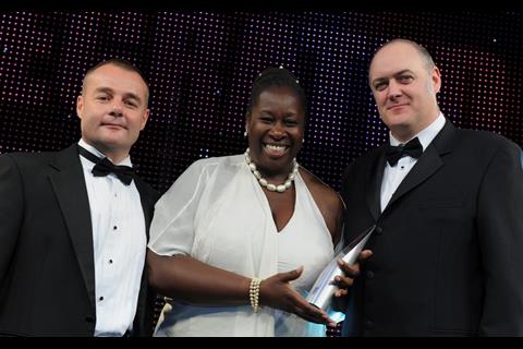 ԰ɵ̨ Awards 2011